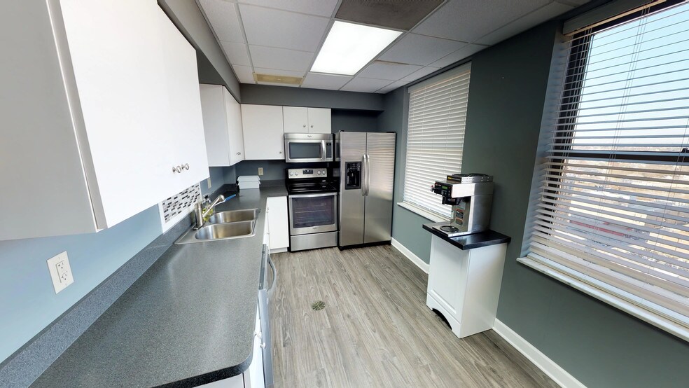 More Photos Of 1 W Federal Plz, Youngstown Office For Lease