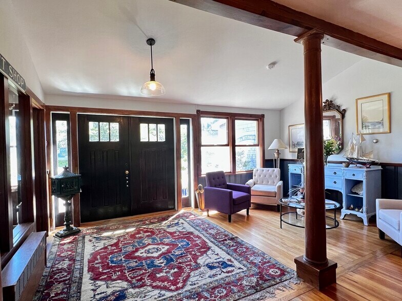 More Photos Of 3063 Bristol Rd, New Harbor Hospitality For Sale