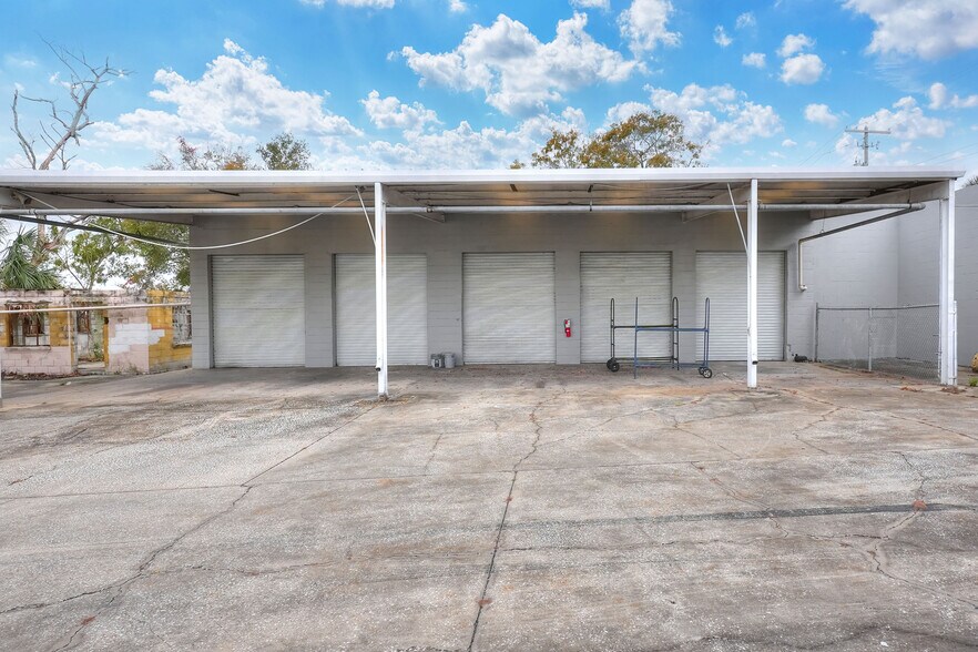 More Photos Of 1803 3rd St Sw, Winter Haven General Retail For Lease