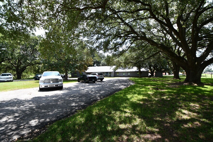 More Photos Of 34507 FM 1093, Simonton Land For Lease