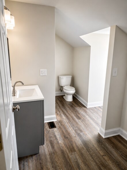 More Photos Of 1502 Tombras Ave, Chattanooga Office For Sale