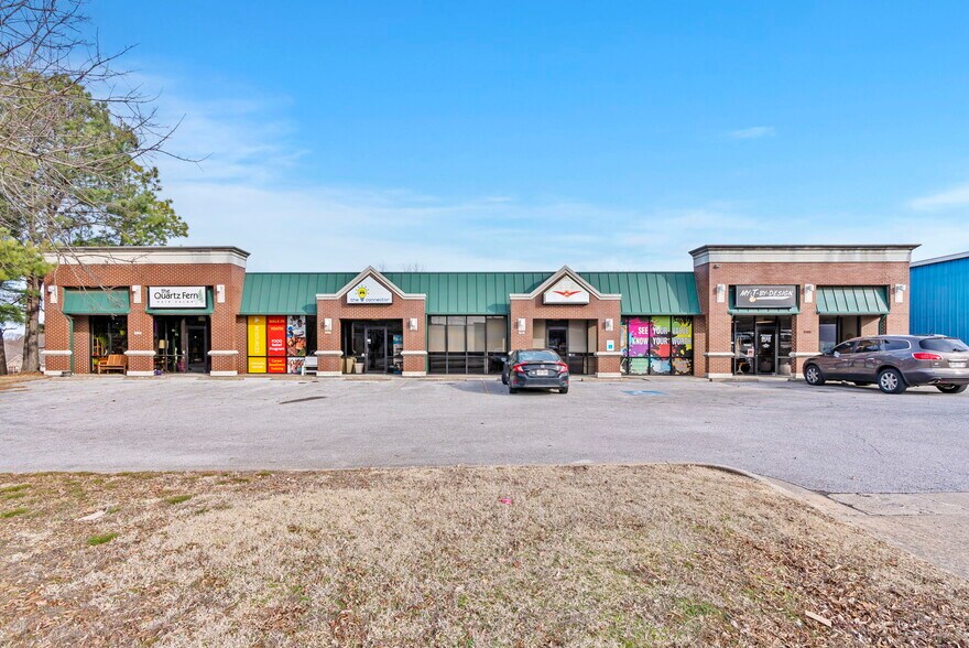 Primary Photo Of 380-392 E Sunbridge Dr, Fayetteville General Retail For Lease