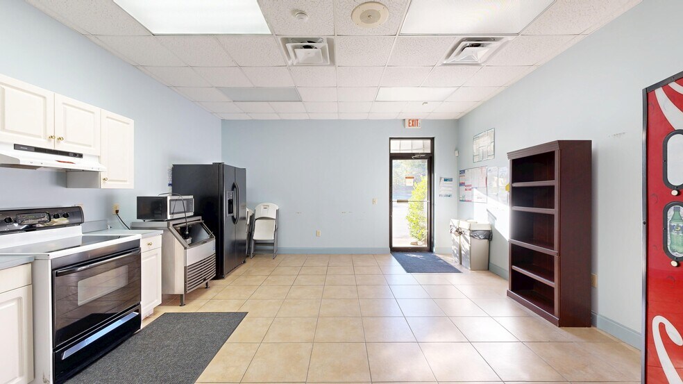 More Photos Of 6055 Business Park Dr, Columbus Office For Sale