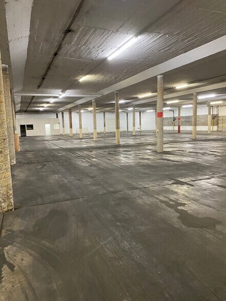 More Photos Of 3301 N Santa Fe Ave, Oklahoma City Warehouse For Lease