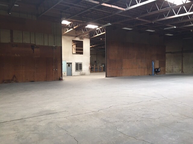 More Photos Of 32080 Old Highway 34, Tangent Industrial For Lease