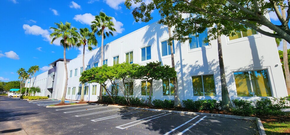 More Photos Of 8600 NW 17th St, Doral Unknown For Lease