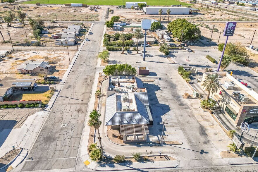 More Photos Of 379 S Lovekin Blvd, Blythe Fast Food For Sale