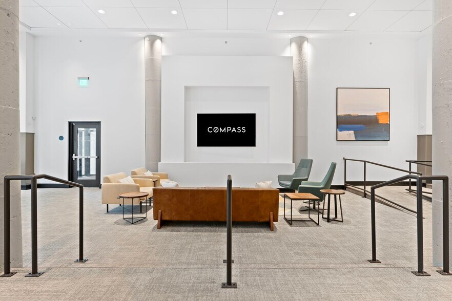 More Photos Of 360 Saint Peter St, Saint Paul Apartments For Lease