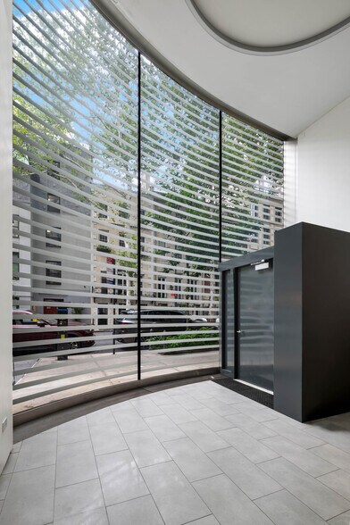 More Photos Of 162 E 64th St, New York Office Residential For Lease