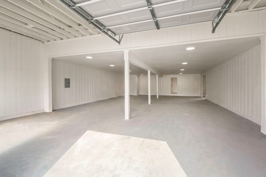 More Photos Of 91 5th Ave, Redwood City Showroom For Sale