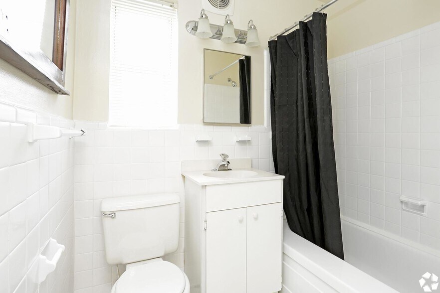 More Photos Of 3301 Chillum Rd, Mount Rainier Apartments For Sale