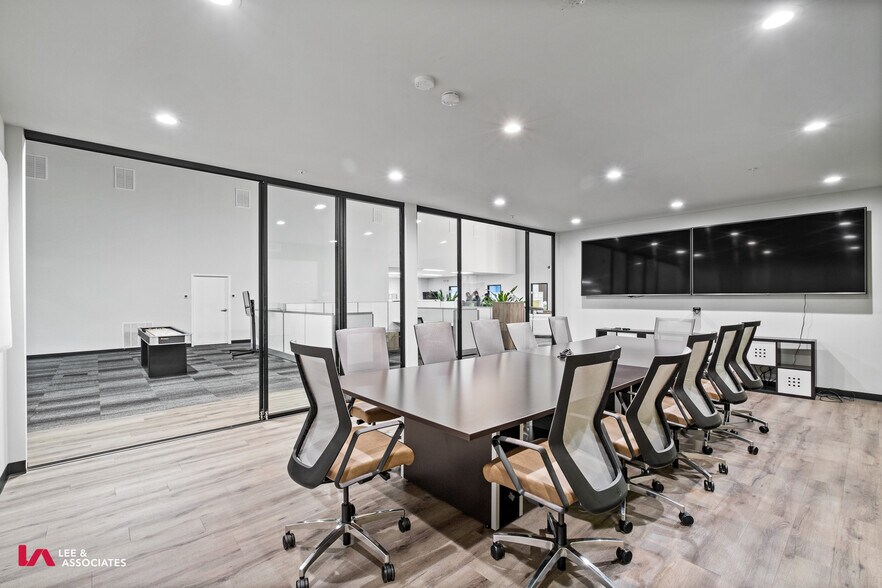 More Photos Of 2800 Colonnades Ct, Peachtree Corners Light Distribution For Sale