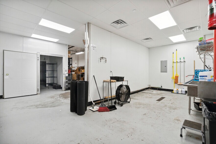 More Photos Of 1521-1531 N 31st St, Philadelphia Warehouse For Sale