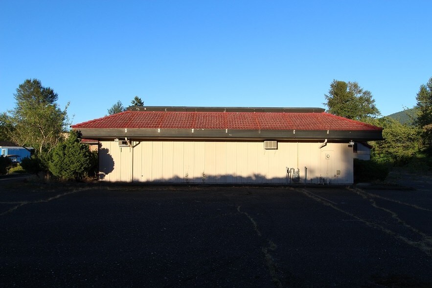 More Photos Of 675 Locust St, Issaquah Restaurant For Lease