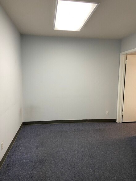 More Photos Of 206-212 Canal St, New York Office Residential For Sale