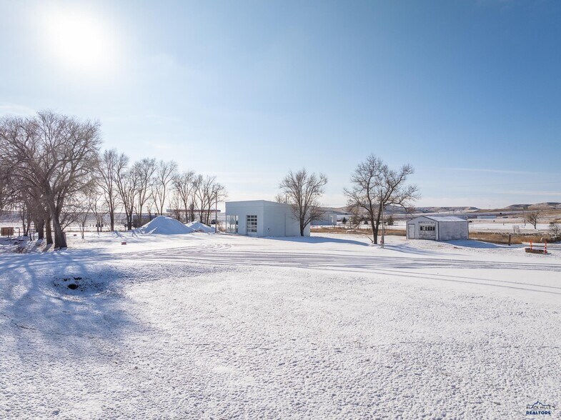 More Photos Of 47 C Ave, Wasta Land For Lease