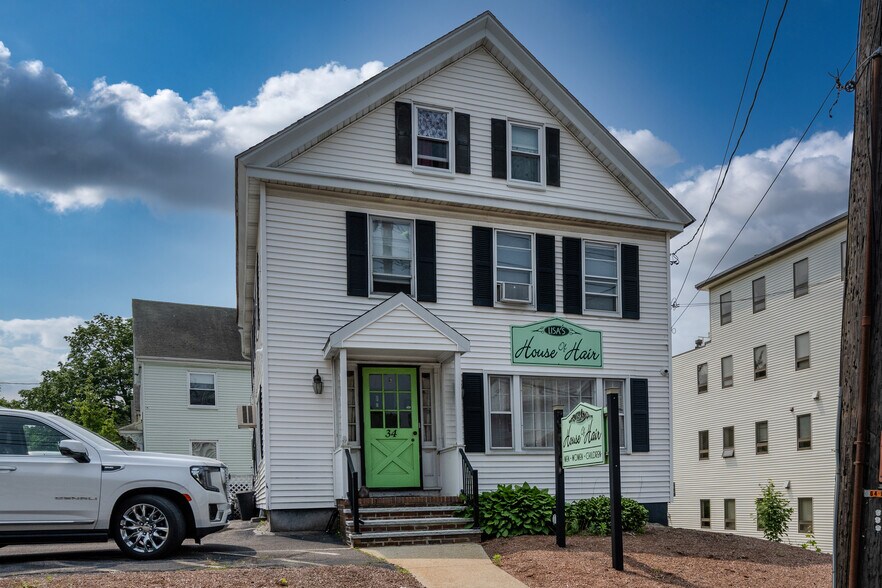 Primary Photo Of 34 Montvale Ave, Stoneham Apartments For Sale