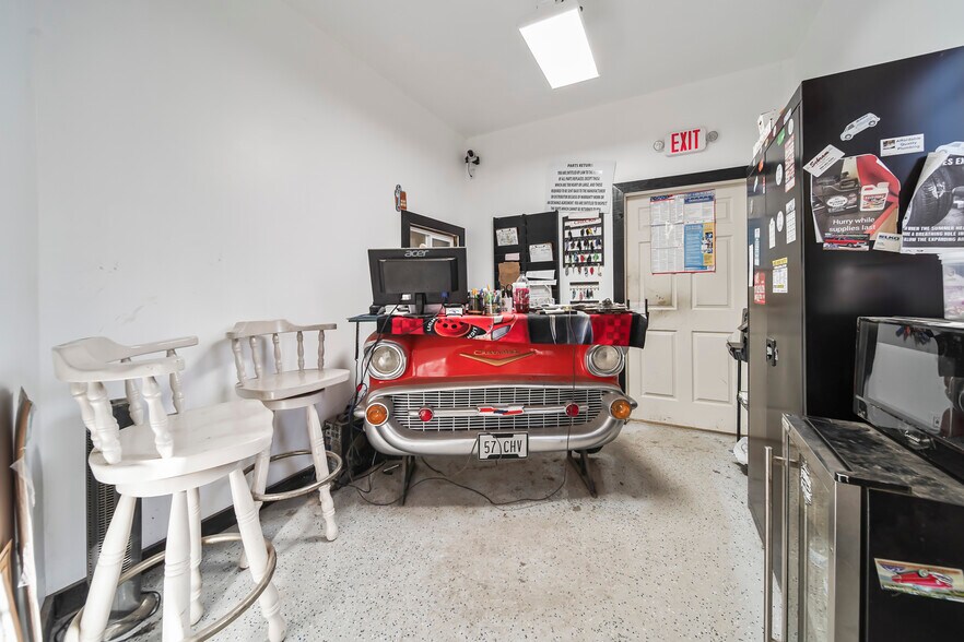 More Photos Of 105 S Ortonville Rd, Ortonville Freestanding For Sale