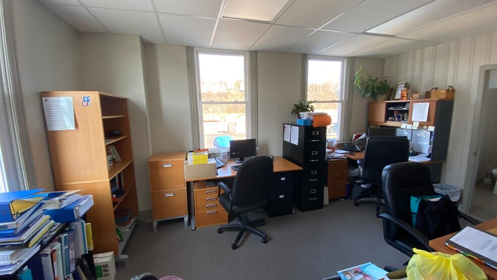 More Photos Of 309 S Main St, Phillipsburg Office For Sale