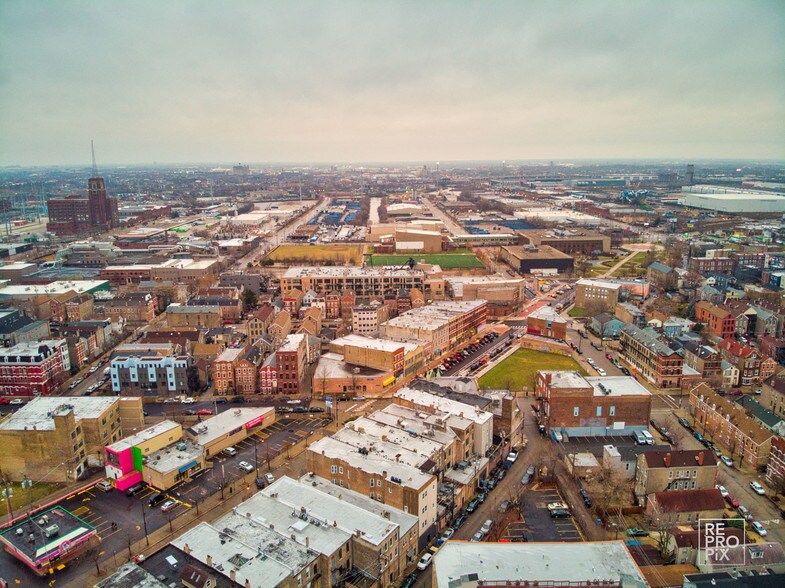 More Photos Of 1870 S Blue Island Ave, Chicago Office For Sale