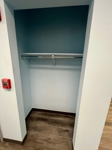 More Photos Of 215 Remington Blvd, Bolingbrook Medical For Lease