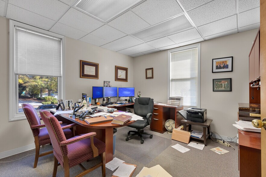More Photos Of 300 Allegheny Ave, Towson Office For Sale