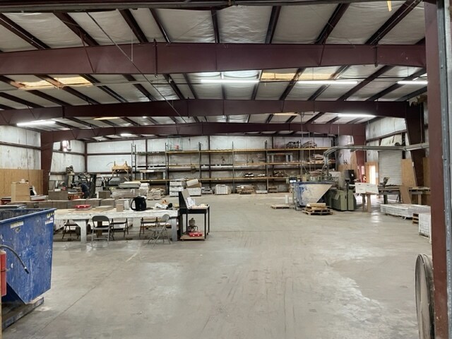 More Photos Of 175 Commerce Dr, Chatsworth Industrial For Lease