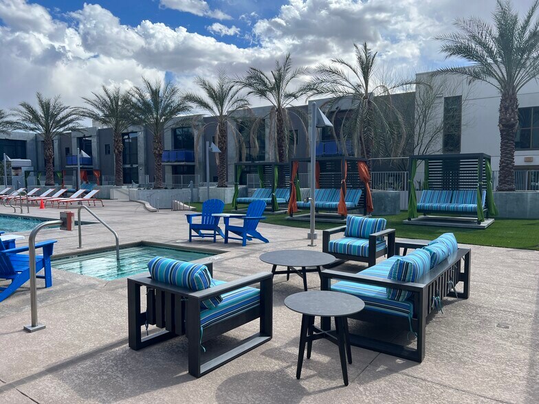 More Photos Of 353 E Bonneville Ave, Las Vegas Apartments For Lease