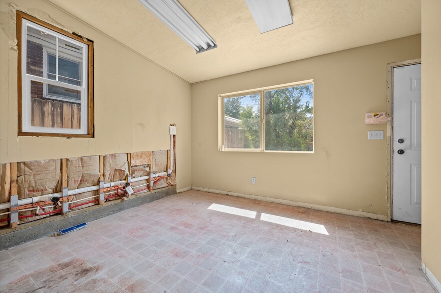 More Photos Of 1826 E 2700 S, Salt Lake City Freestanding For Lease