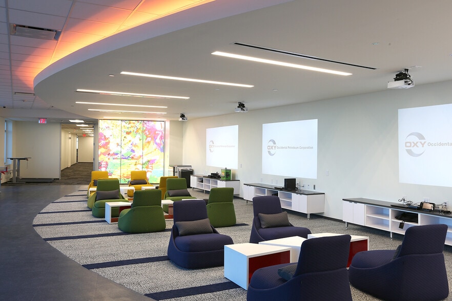 More Photos Of 6001 Deauville, Midland Office For Lease