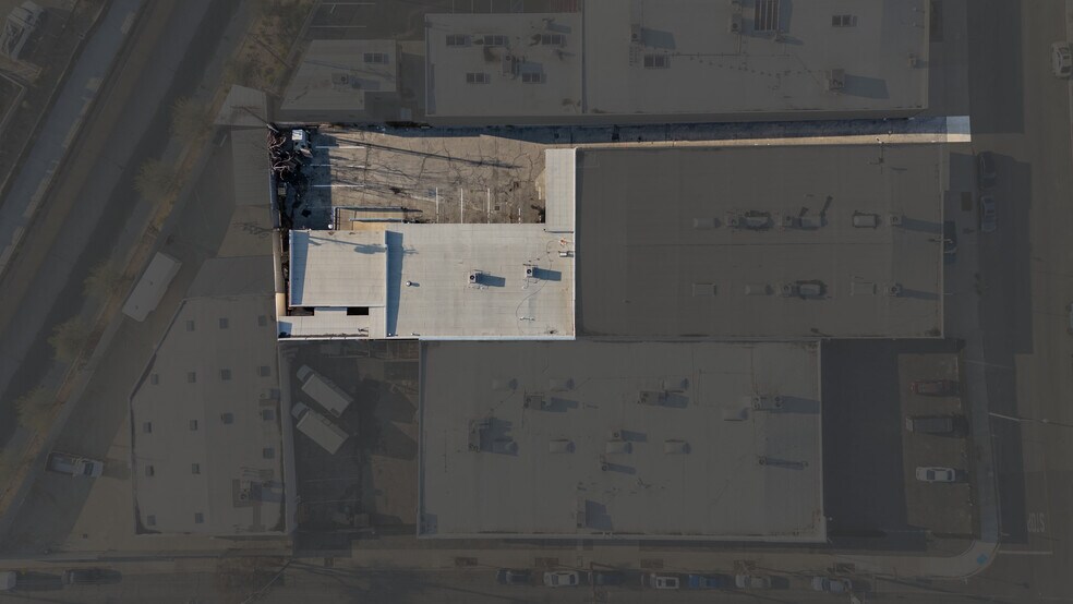 More Photos Of 315 S Flower St, Burbank Warehouse For Lease