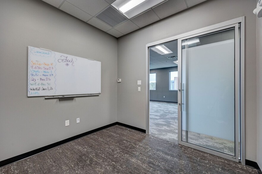 More Photos Of 6740 Rock Spring Rd, Wilmington Office For Lease