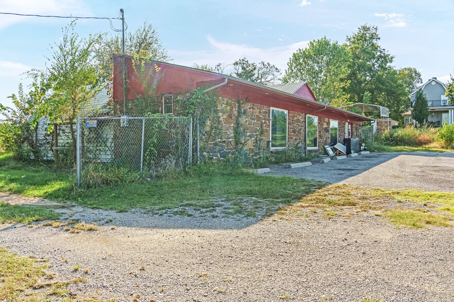 More Photos Of 11944 NE 23rd St, Choctaw Auto Repair For Sale