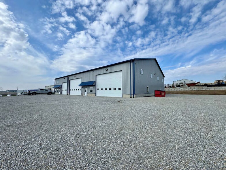 Primary Photo Of 550 G St NE, Walford Warehouse For Lease