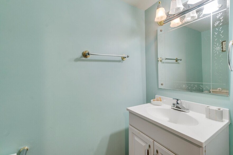 More Photos Of 1133 Light St, Baltimore Storefront Retail Office For Sale