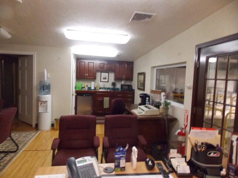 More Photos Of 16 Washburn St, Worcester Warehouse For Sale