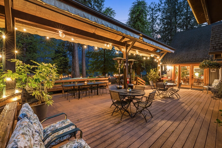 More Photos Of 49198 McKenzie Hwy, Vida Hospitality For Sale