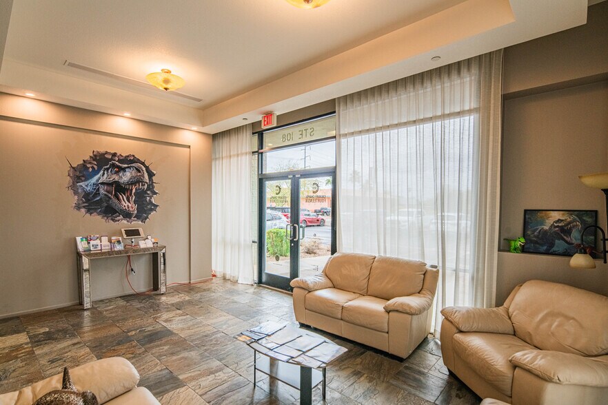 More Photos Of 12515 W Bell Rd, Surprise Office For Lease