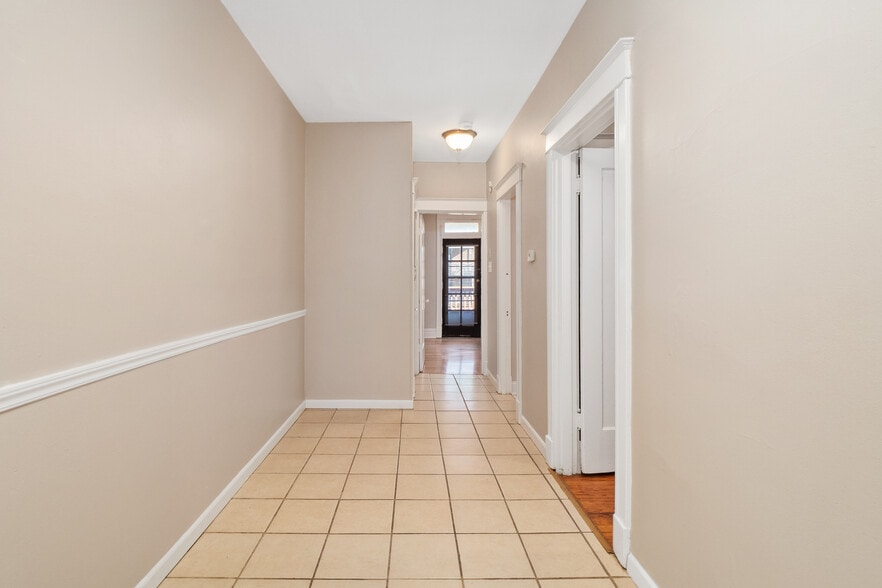 More Photos Of 5027 Chippewa St, Saint Louis Multifamily For Sale