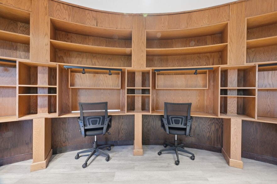 More Photos Of 123 Elm St, Old Saybrook Medical For Sale