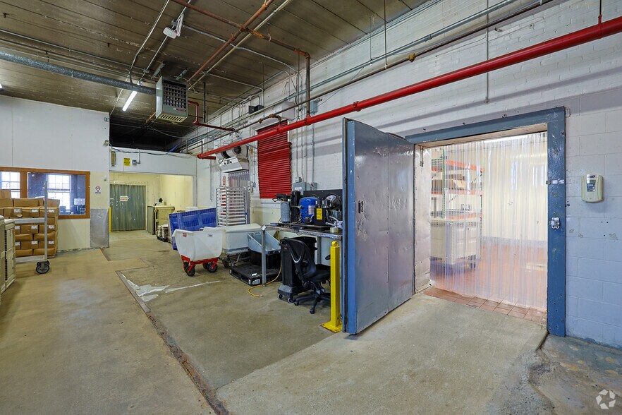 More Photos Of 16 Conn St, Woburn Food Processing For Sale