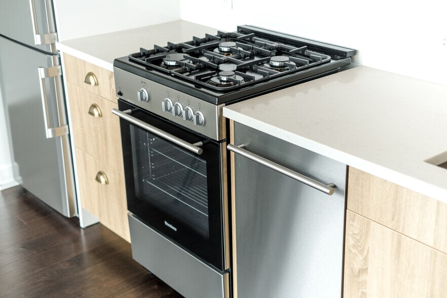 More Photos Of 5050 N Broadway St, Chicago Apartments For Lease