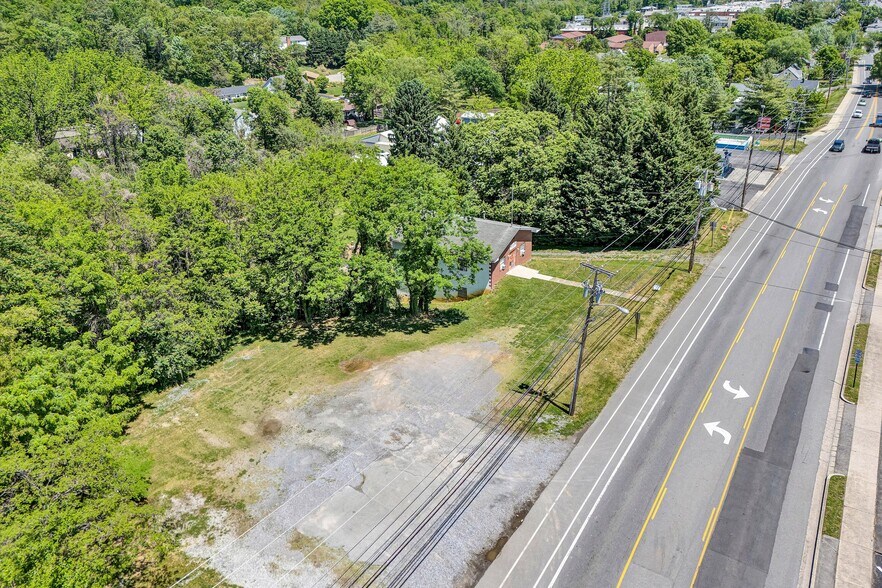 More Photos Of 2719 Colonial Ave SW, Roanoke Office For Sale