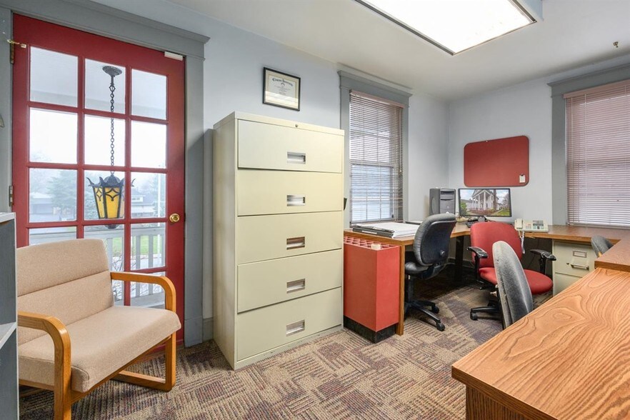 More Photos Of 7518-7526 Harford Rd, Baltimore Office For Sale