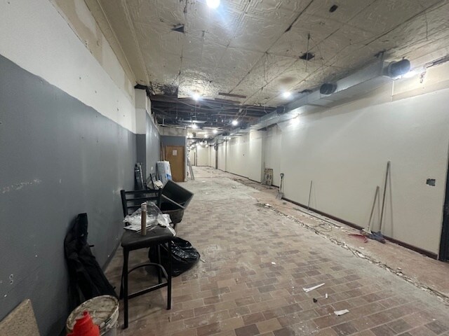 More Photos Of 92-05 Roosevelt Ave, Jackson Heights Storefront Retail Office For Lease