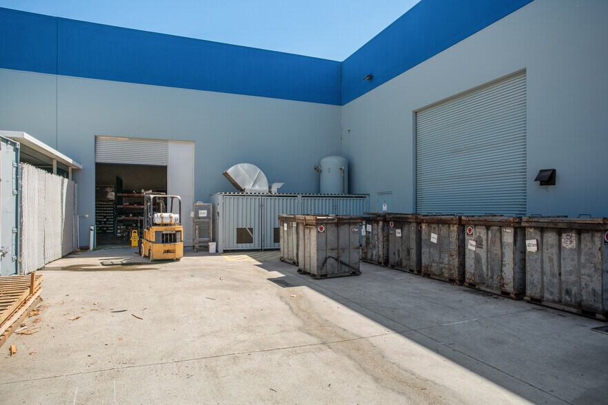 More Photos Of 950 Borra Pl, Escondido Warehouse For Sale