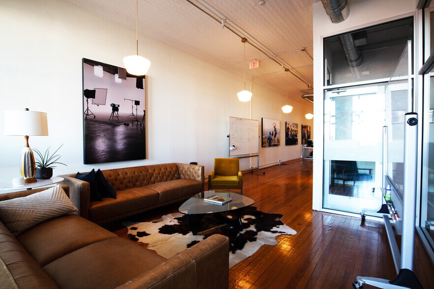 More Photos Of 23 W Broad St, Richmond Office For Sale