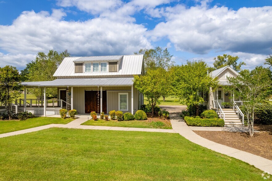 More Photos Of 4225 Whites Creek Pike, Whites Creek Hospitality For Sale