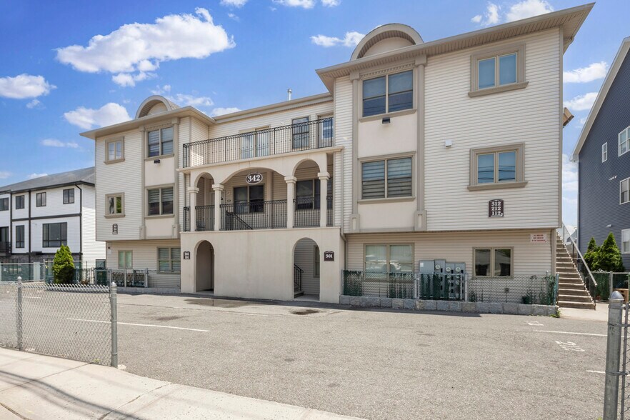 More Photos Of 342 Blauvelt Rd, Monsey Apartments For Sale