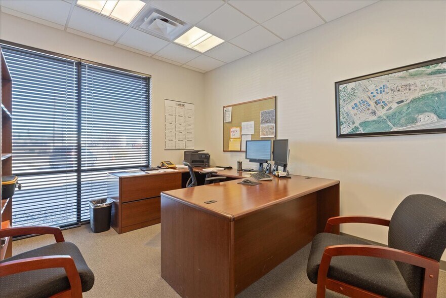 More Photos Of 300 Morrie Ave, Cheyenne Office For Sale